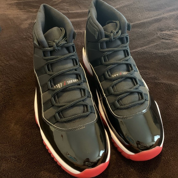 Air Jordan 11 Bred - Picture 5 of 5